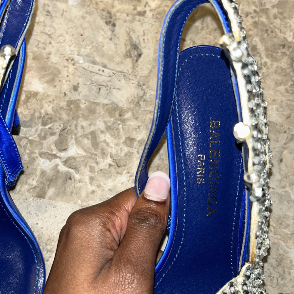 Sandals - Picture 3 of 6